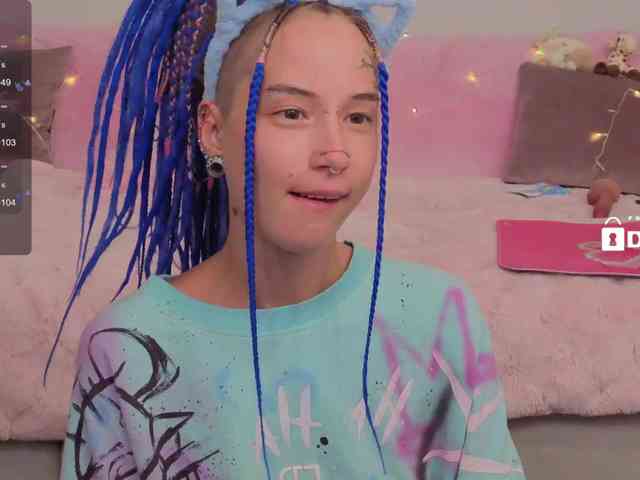 Ne_Sonia webcam