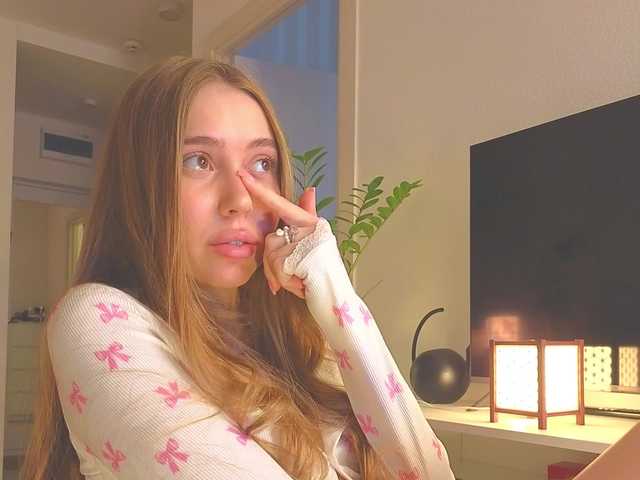 lili-roze's BongaCams show and profile