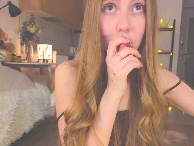 lili-roze's BongaCams show and profile