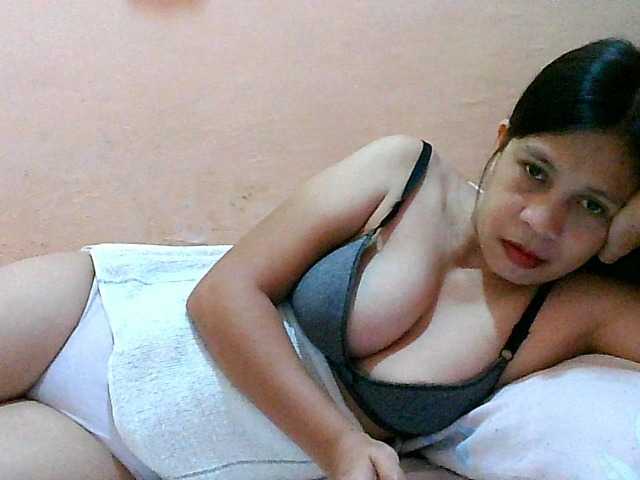 Yummyflirttits69