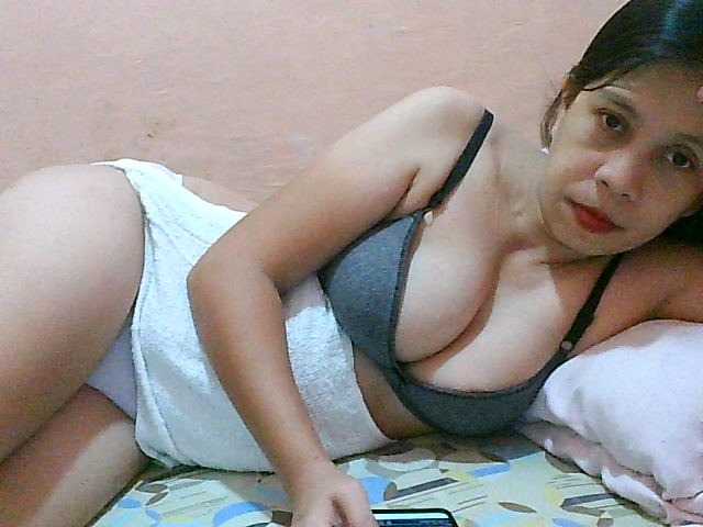 Yummyflirttits69