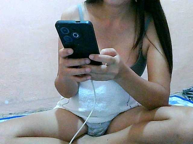 Preview of yummyflirttits69