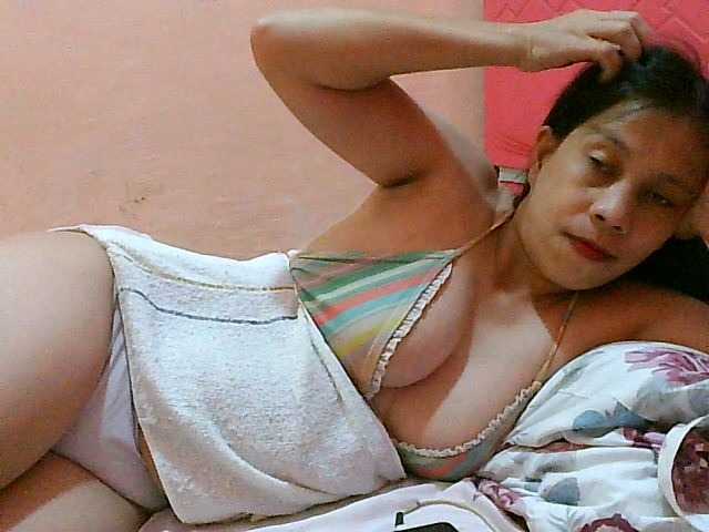 Yummyflirttits69