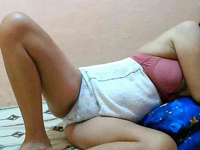 Yummyflirttits69 webcam