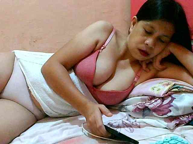 Yummyflirttits69