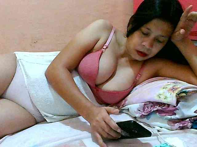 Yummyflirttits69