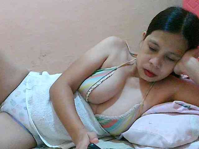 Yummyflirttits69