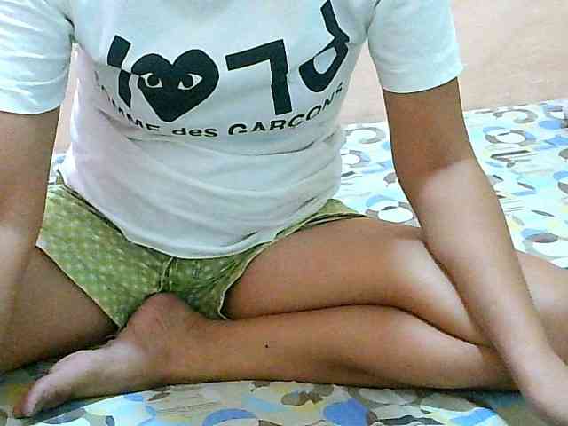 Yummyflirttits69 webcam