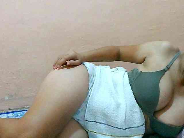 Yummyflirttits69