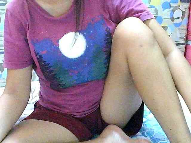 Yummyflirttits69 webcam