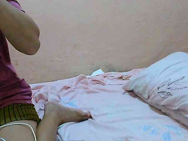 Model: Yummyflirttits69
