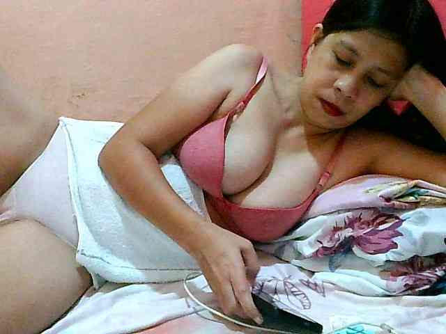 Yummyflirttits69