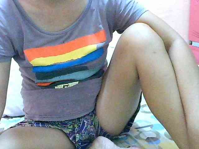 Yummyflirttits69 webcam