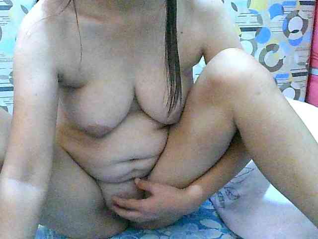Yummyflirttits69 webcam