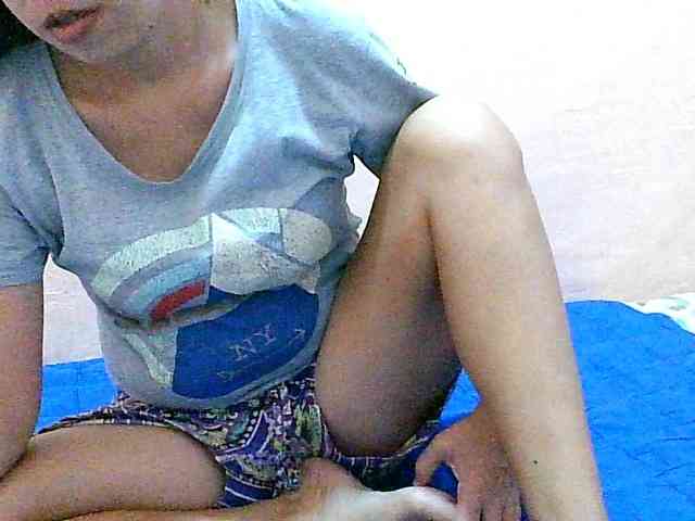 Yummyflirttits69 webcam