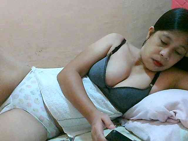 Yummyflirttits69