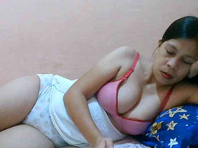 Yummyflirttits69