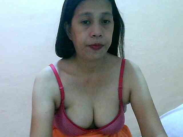 Yummyflirttits69 webcam