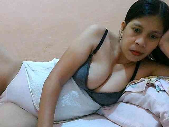 Yummyflirttits69 webcam