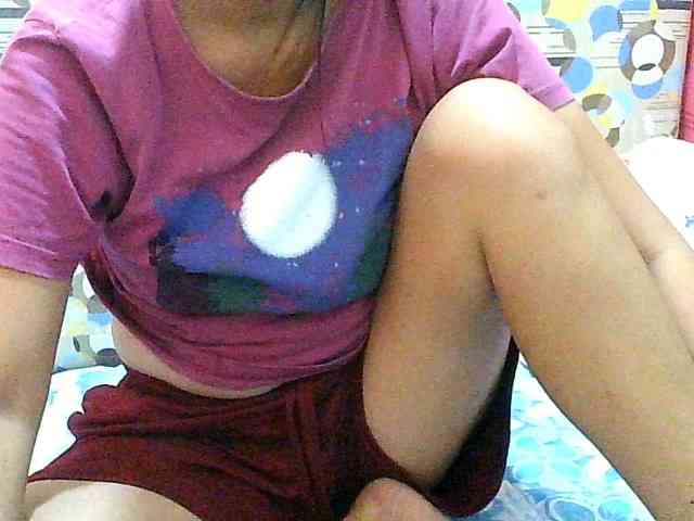 Yummyflirttits69 webcam