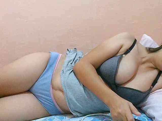 Yummyflirttits69