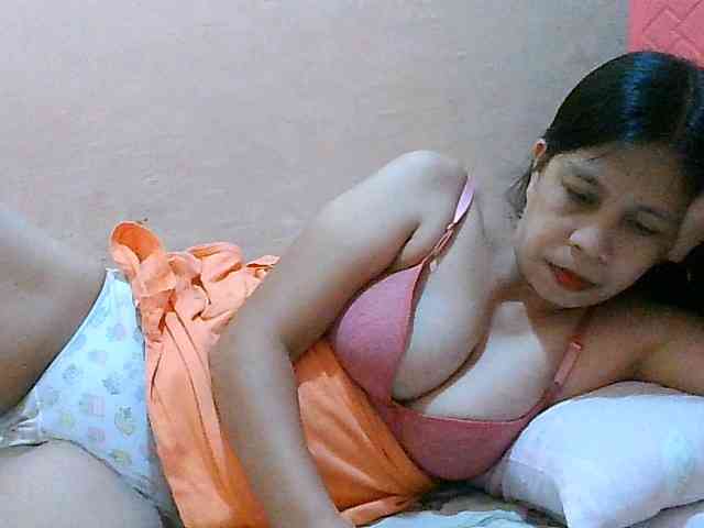 Yummyflirttits69