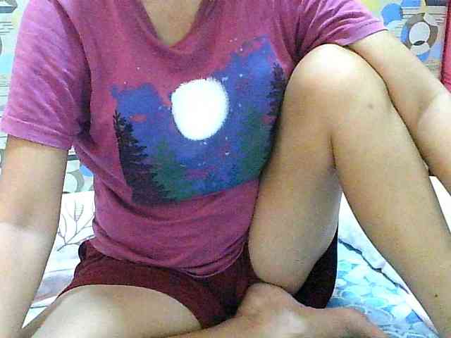 Yummyflirttits69 webcam