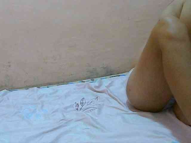 Yummyflirttits69 webcam