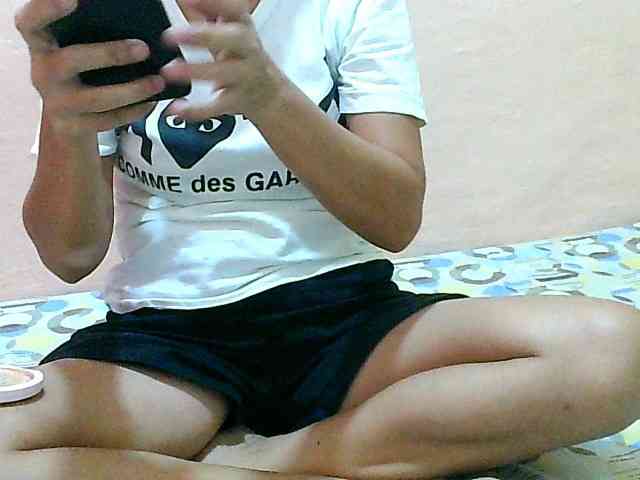 Yummyflirttits69 webcam