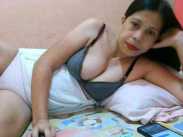 Yummyflirttits69