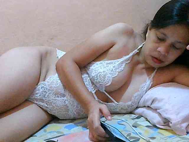 Yummyflirttits69