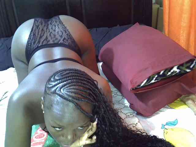 PrettyMelanin webcam