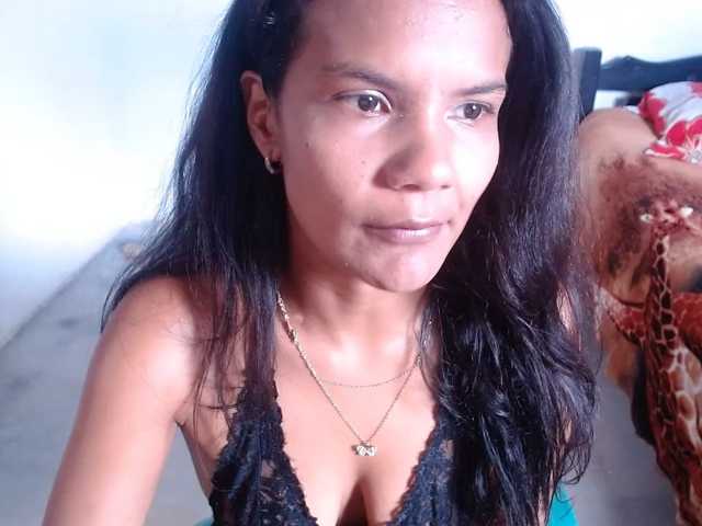 maidy-19 live cam on BongaCams