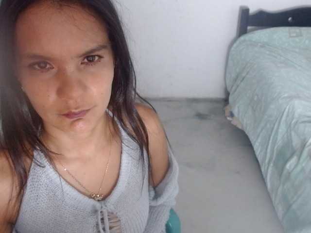 maidy-19 live cam on BongaCams