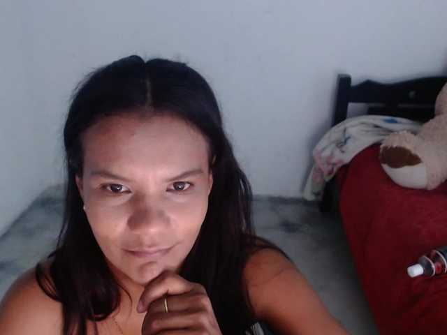maidy-19 live cam on BongaCams