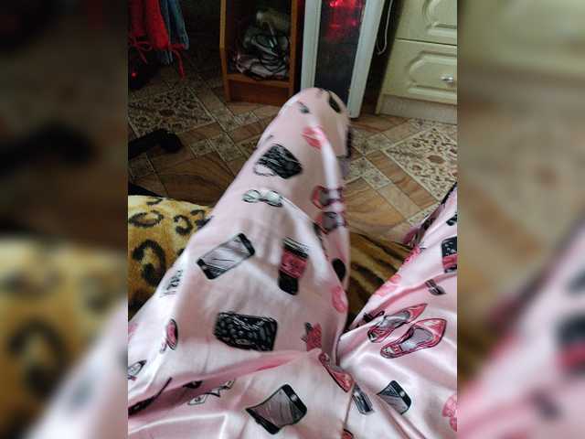 ZaraSss live webcam show