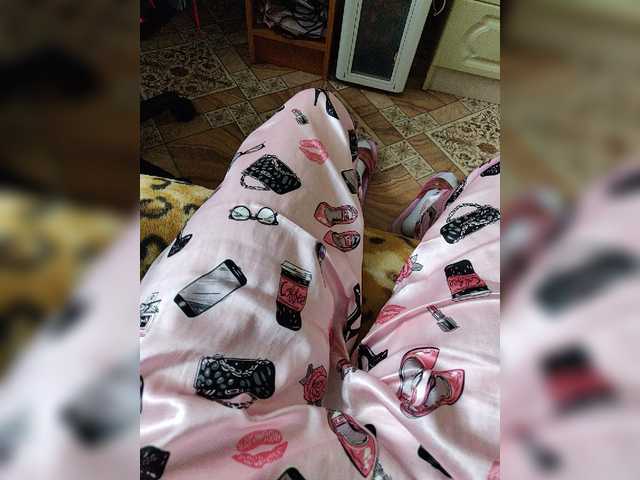 ZaraSss live webcam show