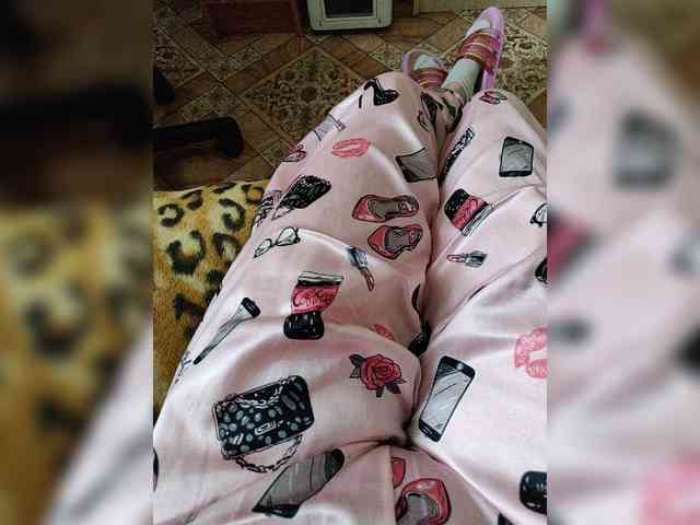 ZaraSss webcam