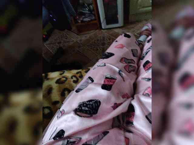ZaraSss webcam