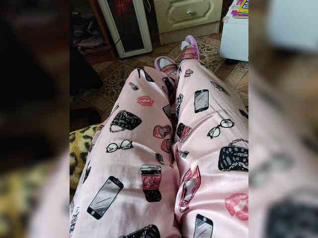 ZaraSss webcam