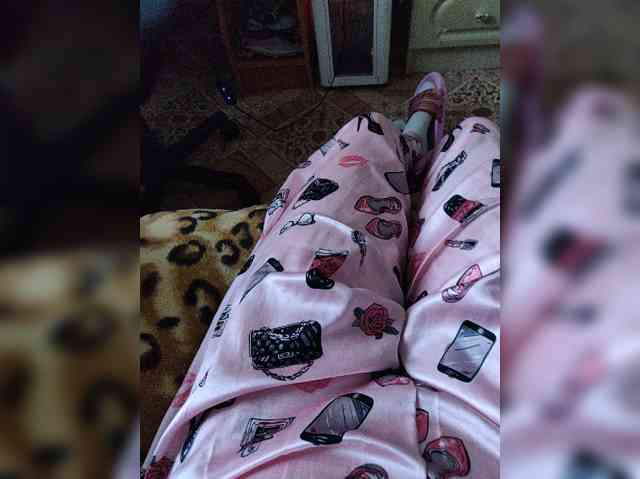 ZaraSss webcam
