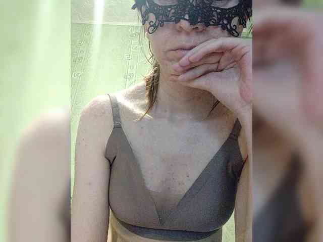 ZaraSss webcam