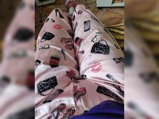ZaraSss webcam