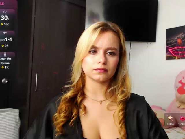 isabella-77 live cam preview