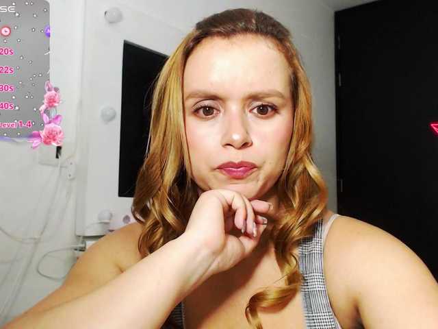 isabella-77 live cam on BongaCams