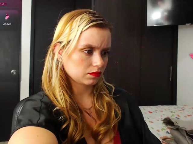 isabella-77, en vivo ahora en BongaCams