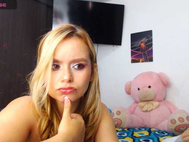 isabella-77 live cam on BongaCams