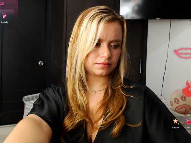 isabella-77 live cam on BongaCams