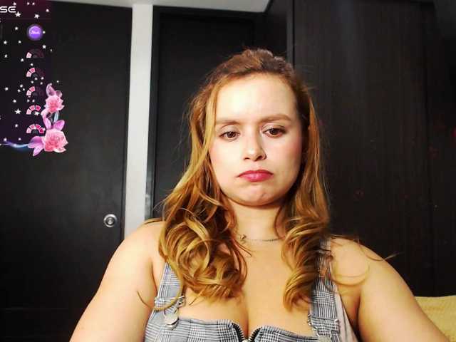 isabella-77 live cam on BongaCams