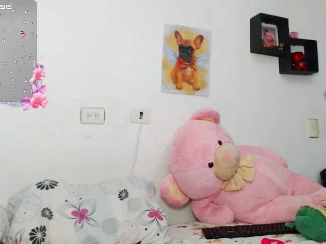 isabella-77 Live Cam on BongaCams